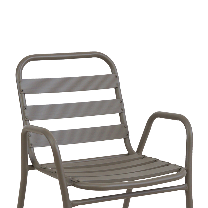 Πολυθρόνα Sussie pakoworld στοιβαζόμενη σαμπανιζέ μέταλλο με φέτες αλουμινίου 45x62x76εκ - Image 3